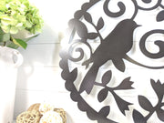 Scalloped BIRD IN WREATH