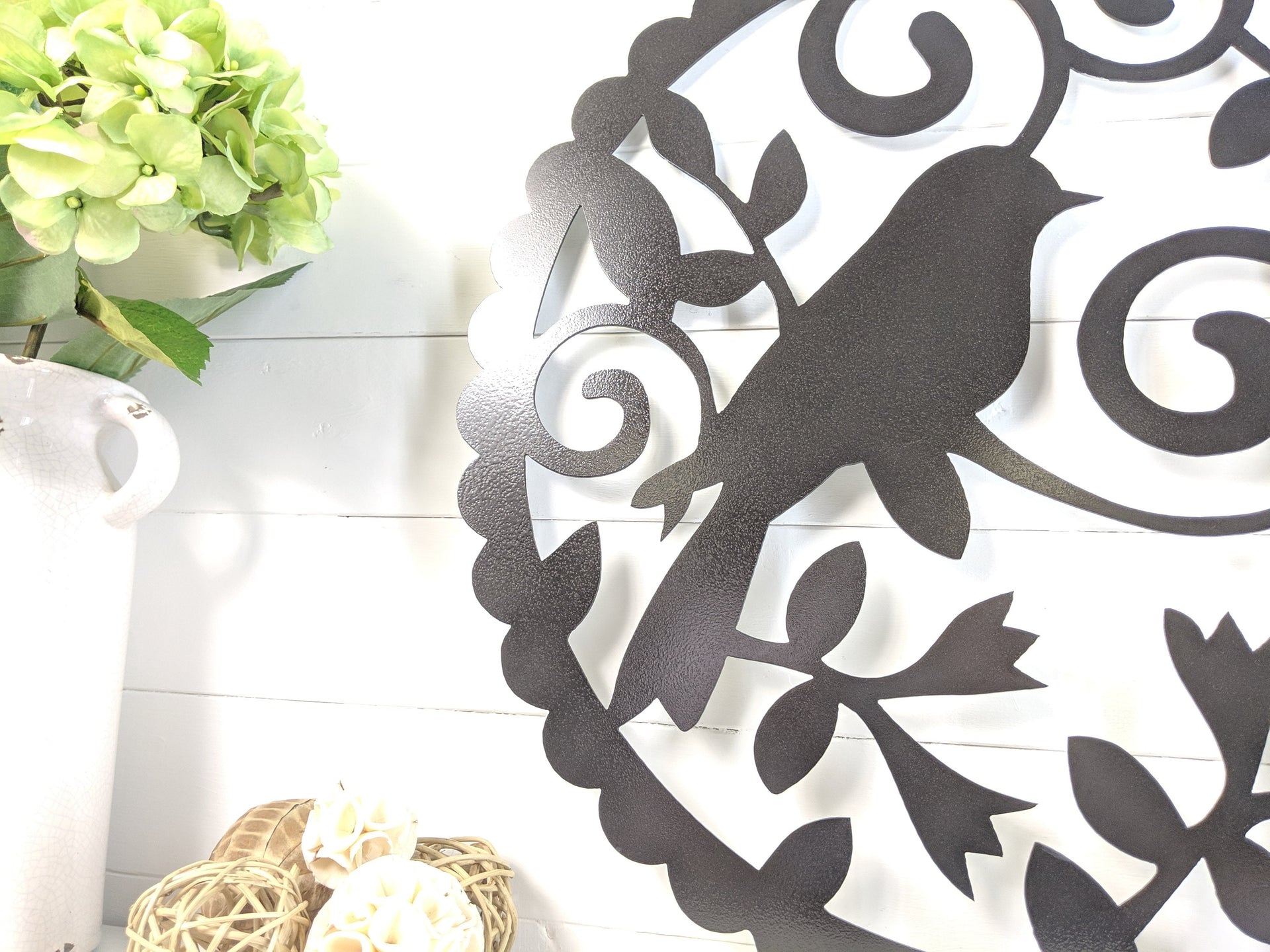 Scalloped BIRD IN WREATH