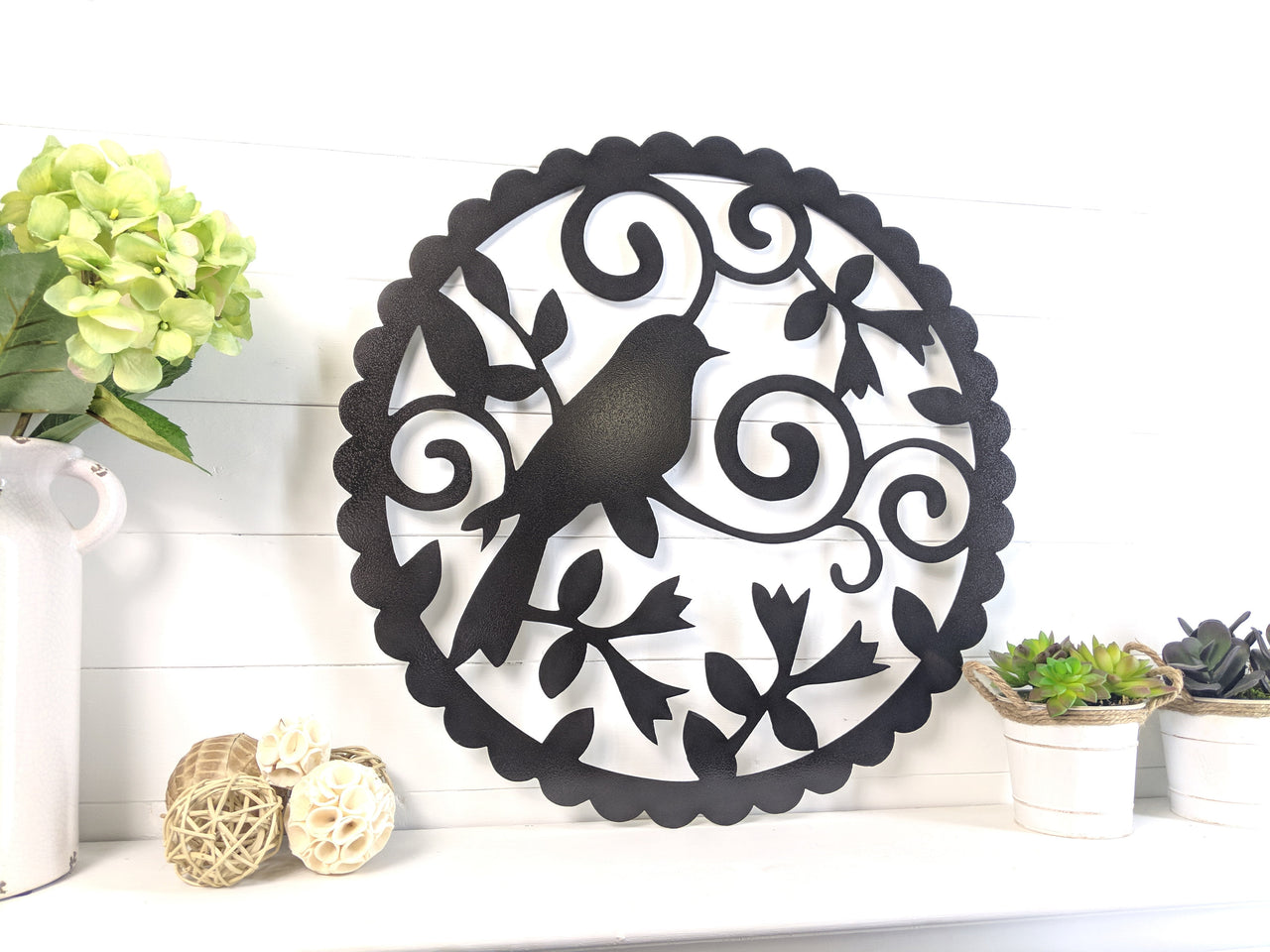 Scalloped BIRD IN WREATH