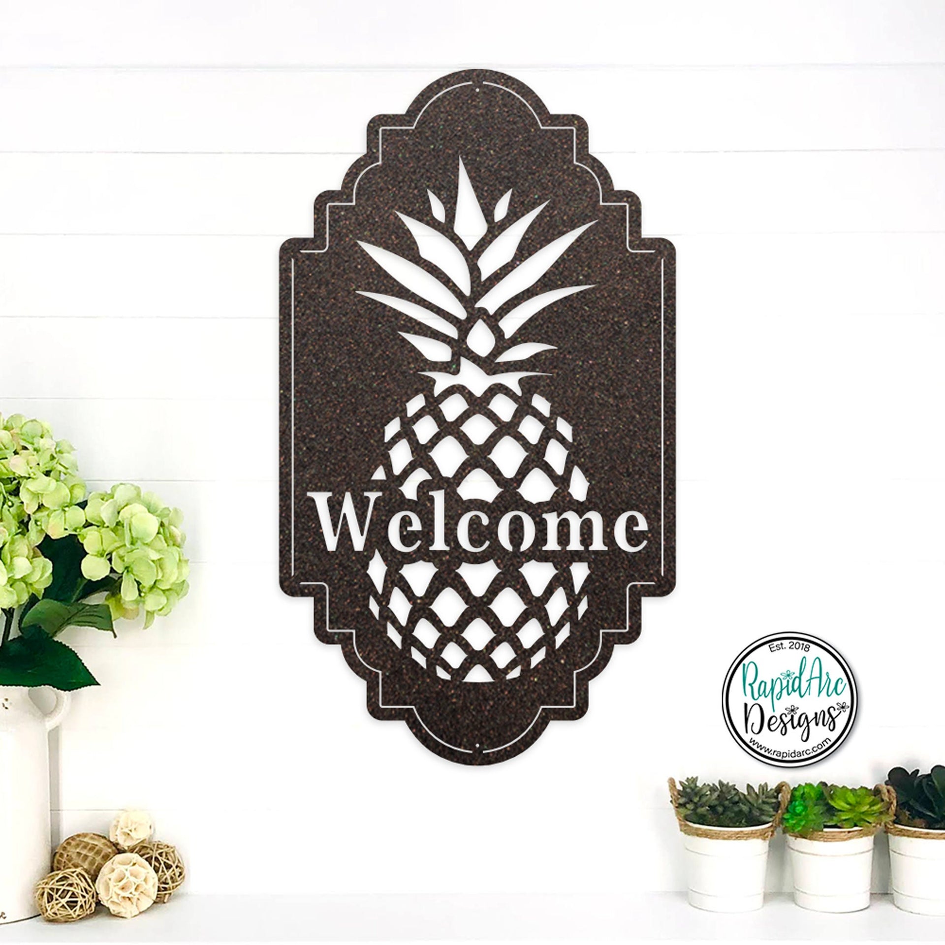 PINEAPPLE Welcome Sign | Patio Decor | Porch Sign | Outdoor Decor | Pineapple Gifts - Metal Wall Art | Housewarming Gift | Pineapple Welcome