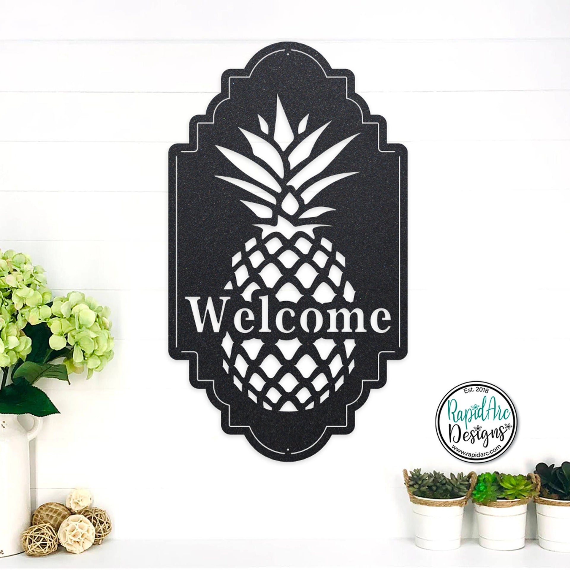 PINEAPPLE Welcome Sign | Patio Decor | Porch Sign | Outdoor Decor | Pineapple Gifts - Metal Wall Art | Housewarming Gift | Pineapple Welcome