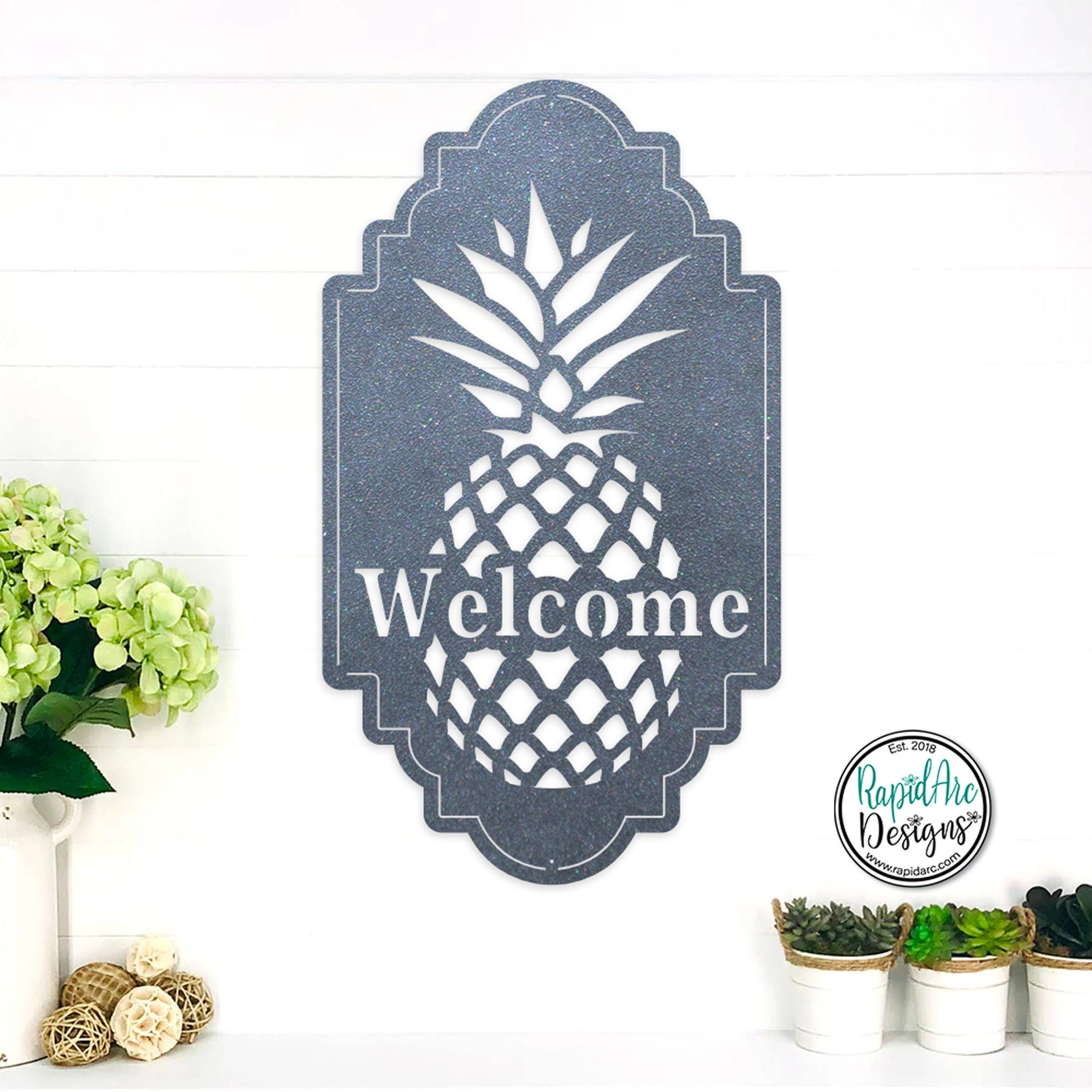 PINEAPPLE Welcome Sign | Patio Decor | Porch Sign | Outdoor Decor | Pineapple Gifts - Metal Wall Art | Housewarming Gift | Pineapple Welcome
