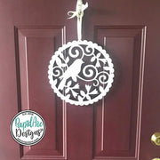 Scalloped BIRD IN WREATH