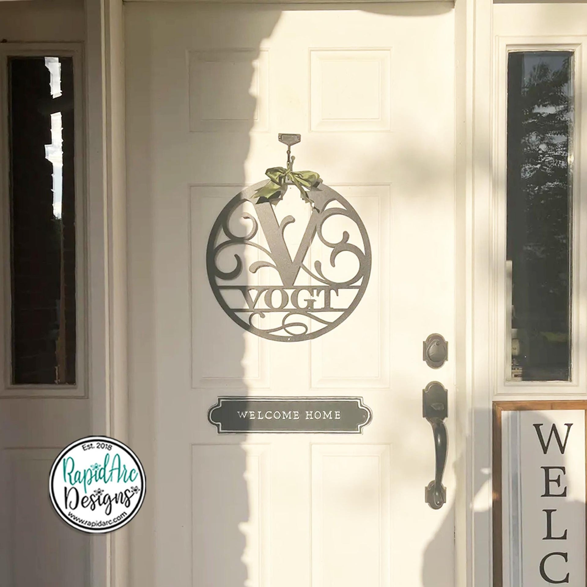 Personalized Metal Monogram Name Sign - Custom Family Name Sign - Photo Gallery Wall Decor - Front Door Hanger - Round Monogram Name Sign