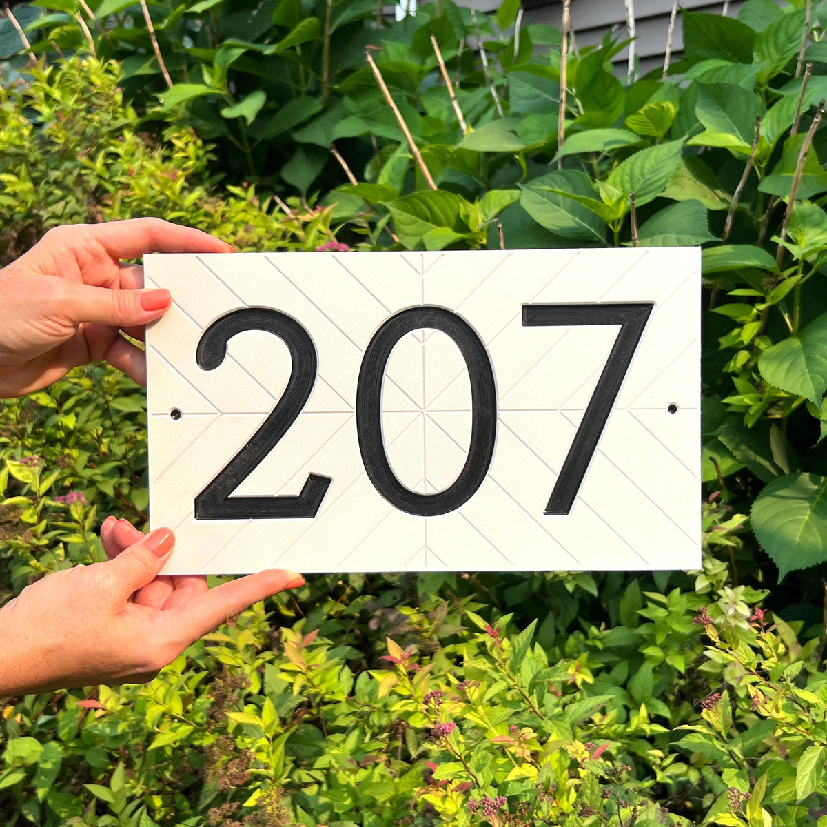 Florida Proof Modern House Numbers | Address Sign | Horizontal Address Plaque | Home Address Sign | Weather and Rust Proof | Commercial HDPE